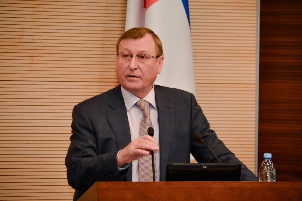 Тесно для дискуссий