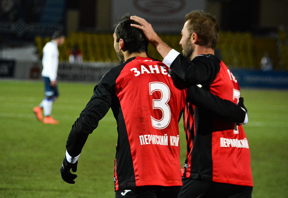 Впереди – «Зенит»