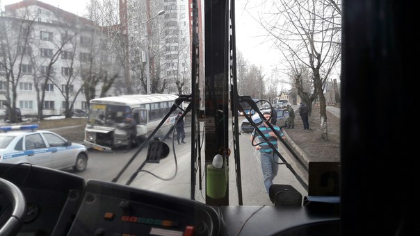 ​В микрорайоне Молодежный произошло еще одно ДТП с участием автобуса