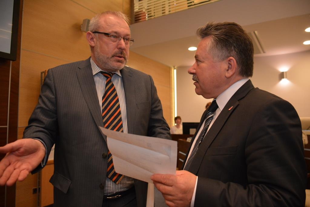 Капстрой, бюджет и казаки