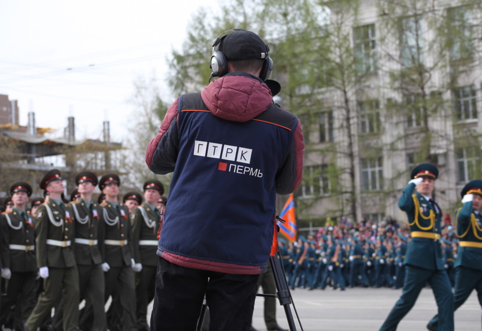 И хлеб, и плед