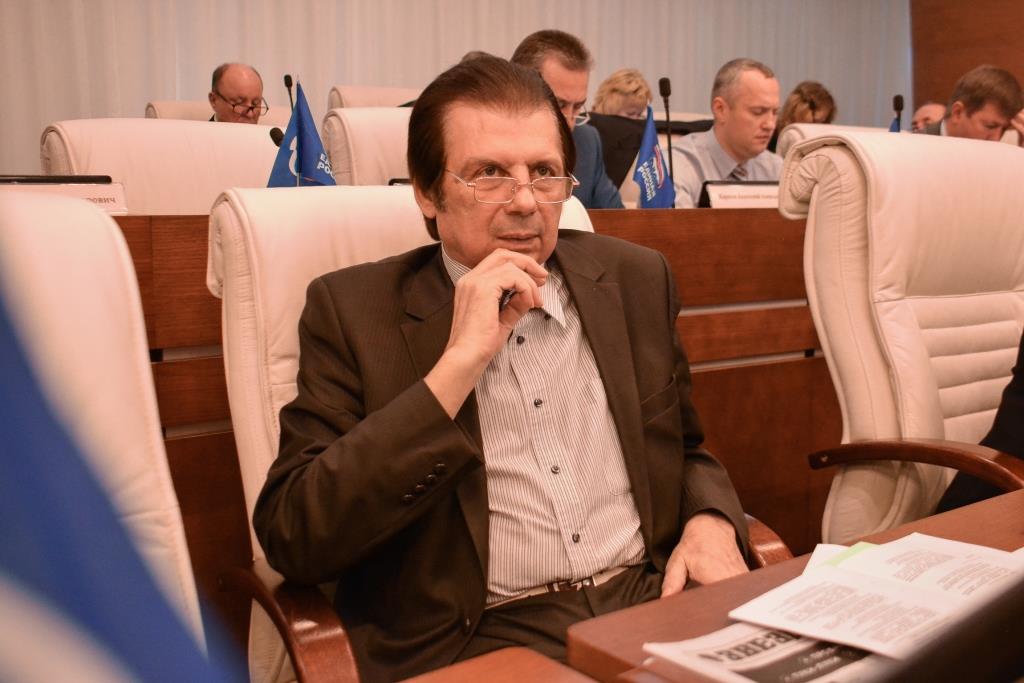 Байкеры и речники. Business Class проанализировал налоговые декларации депутатов Заксобрания