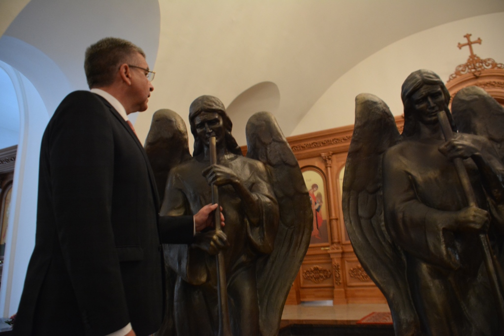 Ангел на крыше