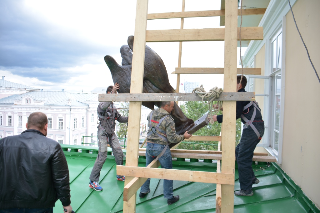 Ангел на крыше