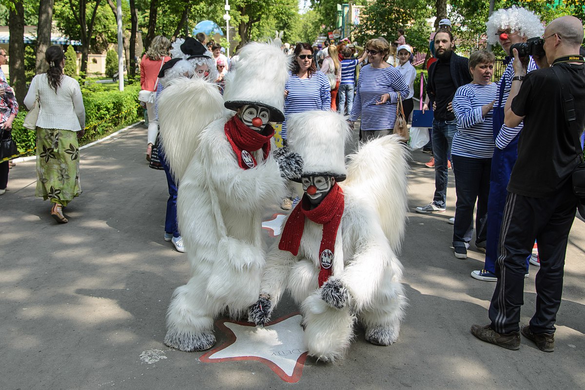 От модного бала до кузнеца-брутала. Дайджест интересных событий 12-13 июня