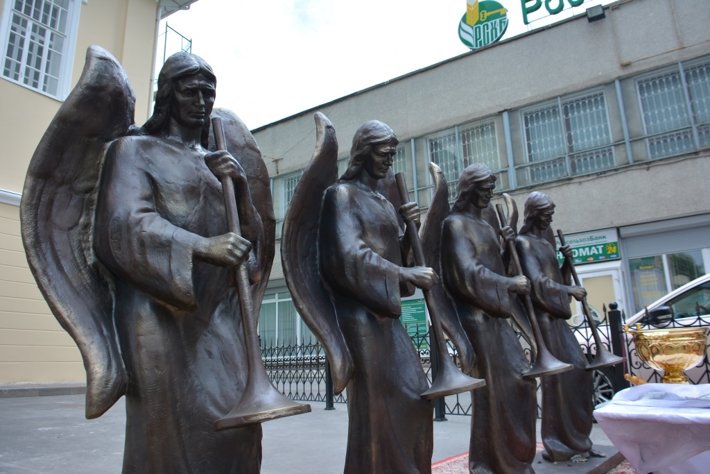 Ангел на крыше