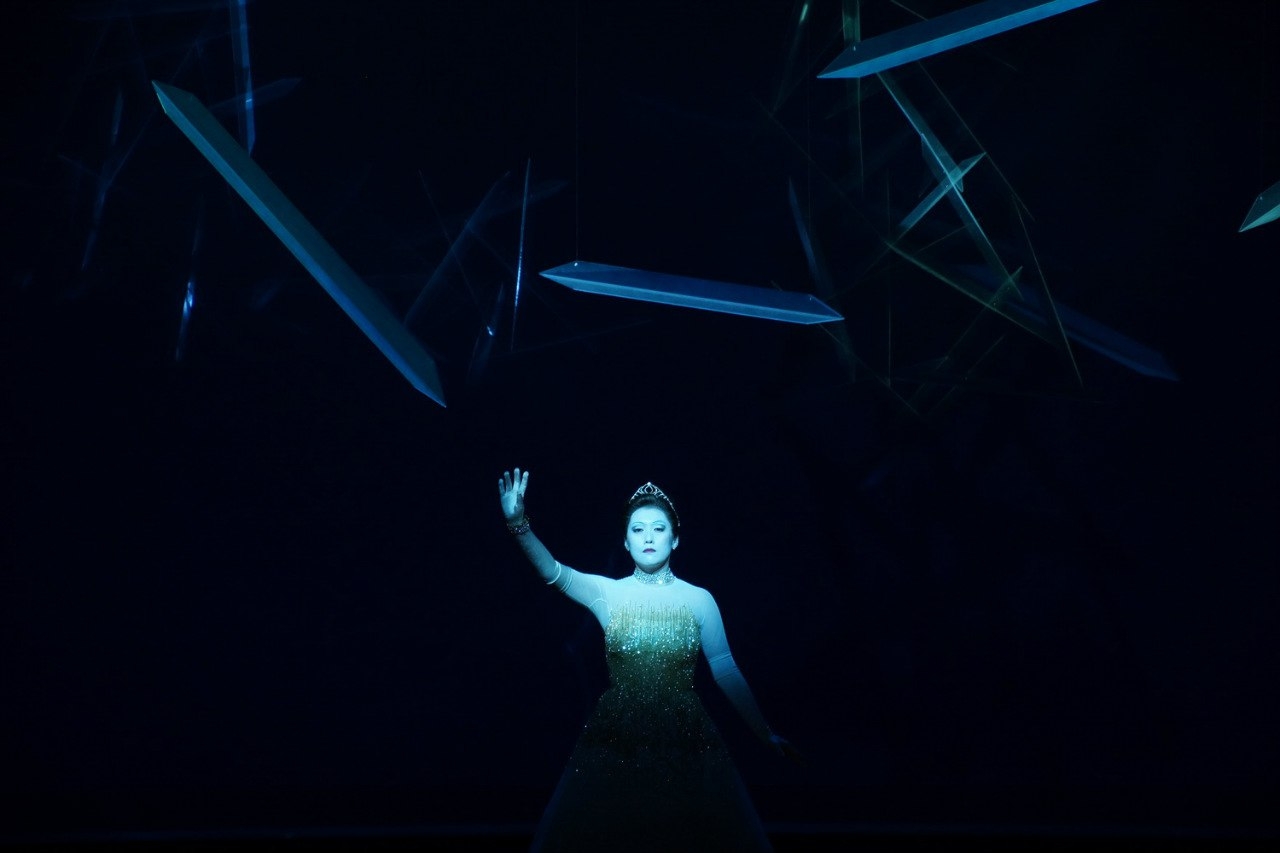 Гонки на воде и танцы у фонтана. Дайджест событий жарких выходных