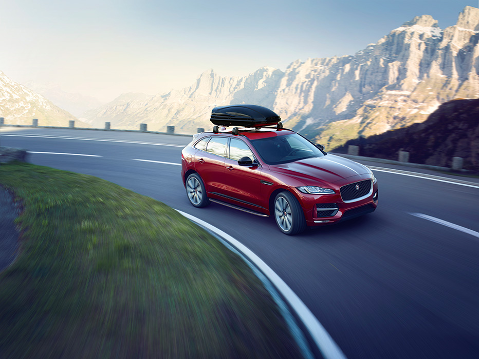 Уралавтоимпорт приглашает на презентацию первого кроссовера от Jaguar -  F-PACE!