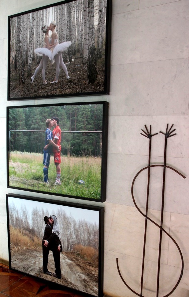 Фестиваль «Ночи-Ночи» в Перми открылся танцами на площади и выставкой 18+