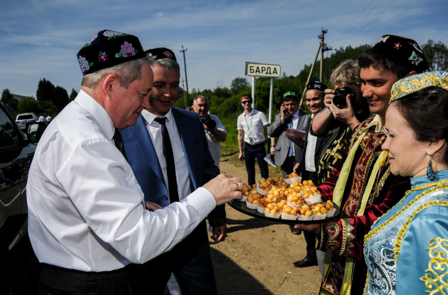 Гусь барды. Барда бардымский район пруд. Парк тукая барда. Барда да. Барда пермский край достопримечательности.