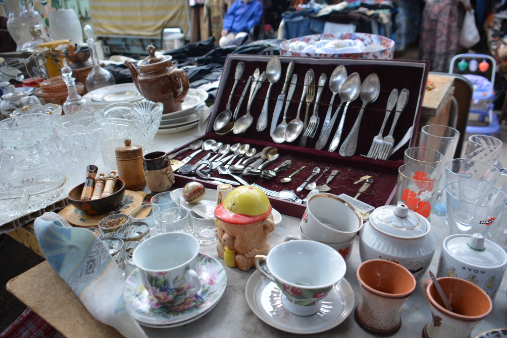 Круговорот старья в природе. Корреспондент Business Class узнал, что пермяки продают и покупают на блошином рынке