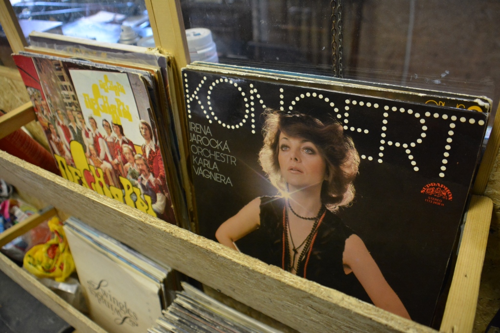 Круговорот старья в природе. Корреспондент Business Class узнал, что пермяки продают и покупают на блошином рынке