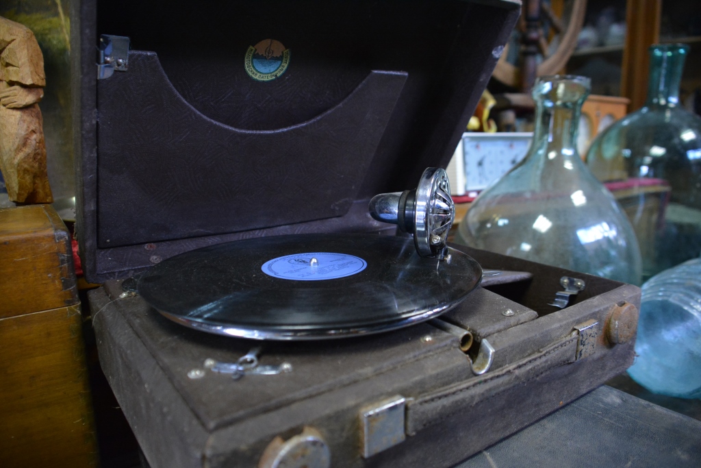 Круговорот старья в природе. Корреспондент Business Class узнал, что пермяки продают и покупают на блошином рынке