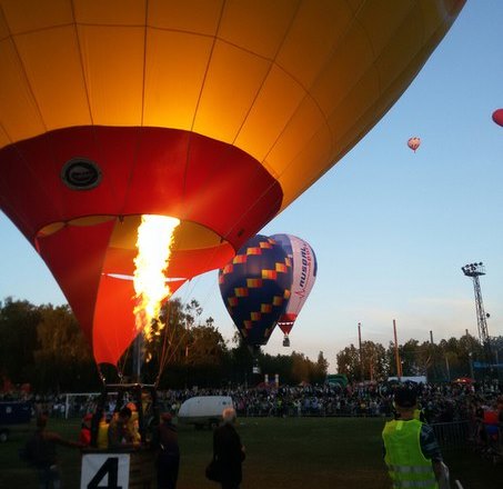 Полеты наяву. Жители Прикамья поделились в соцсетях фотографиями с «Небесной Ярмарки»