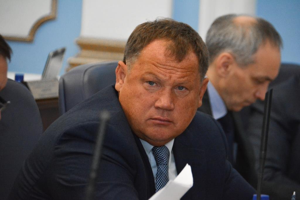 Бюджету мир, ларькам война