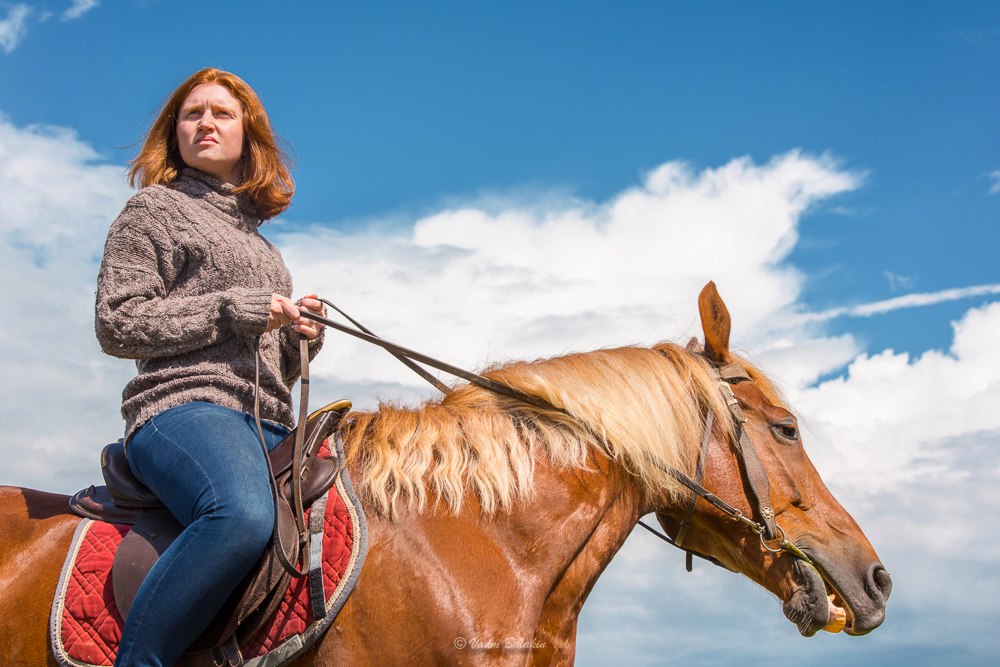 Рыжеволосые актрисы театра «У Моста» устроили фотосессию в ирландском стиле