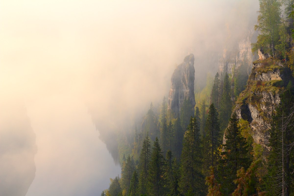 Поймать момент. 60 работ фотографов, которые вдохновляются пейзажами Пермского края