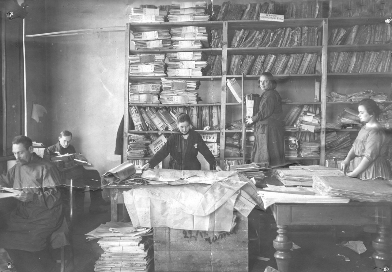 Дом, где живет история. Business Class открывает секреты Государственного архива Пермского края