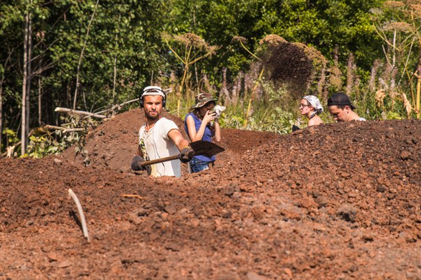 Пермские археологи извлекают артефакты из могильника эпохи Великого переселения народов