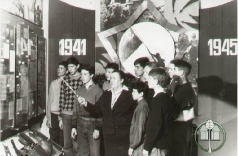 Главные по ложкам