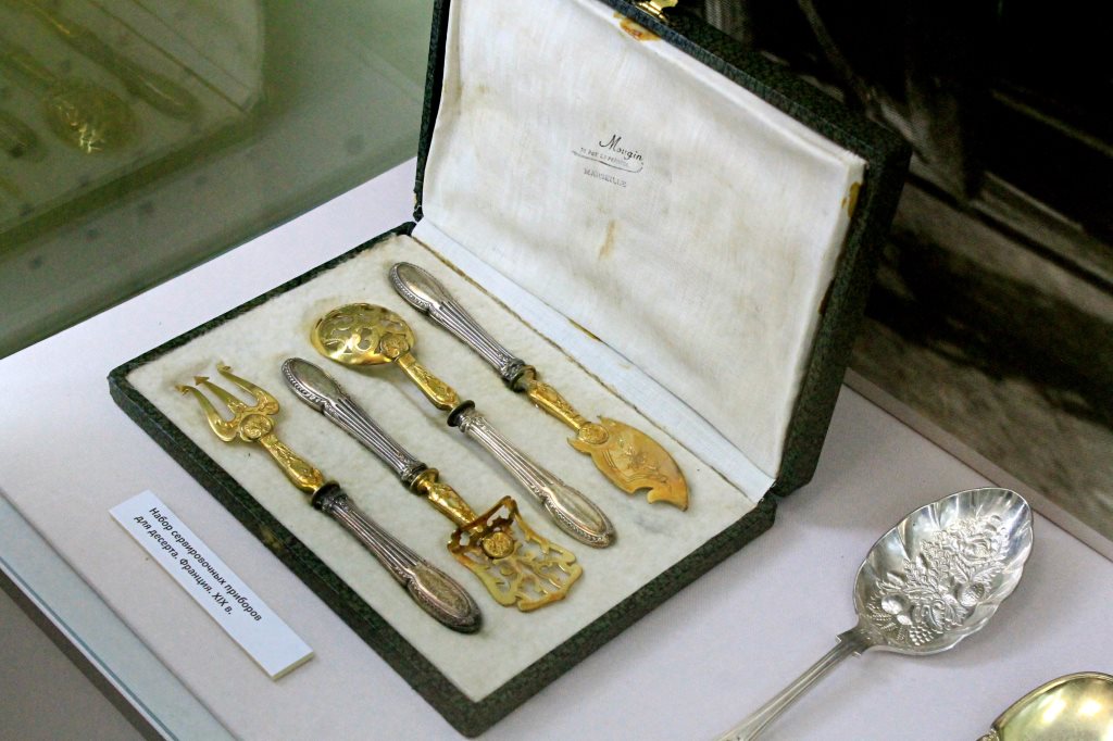 Главные по ложкам