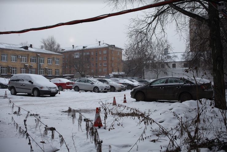 Умница Уилл Паркинг. Первая неделя действия системы платных парковок подходит к концу. Посчитали доходы бюджета и изучили последствия для бизнеса