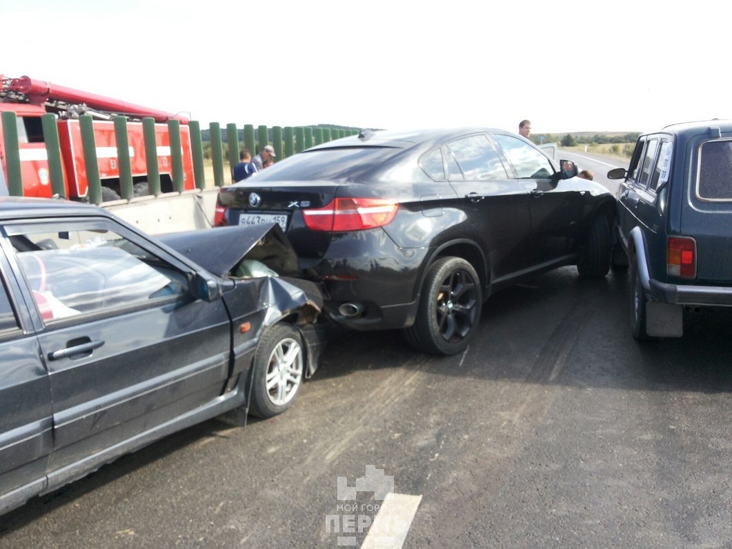В Перми на Южном обходе произошло ДТП с 10 автомобилями. На участке серьезные пробки