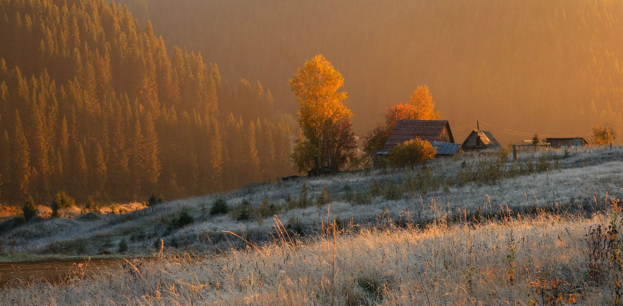 Ах, осень! Пермские фотографы поделились с Business Class фотографиями с осенними видами Урала