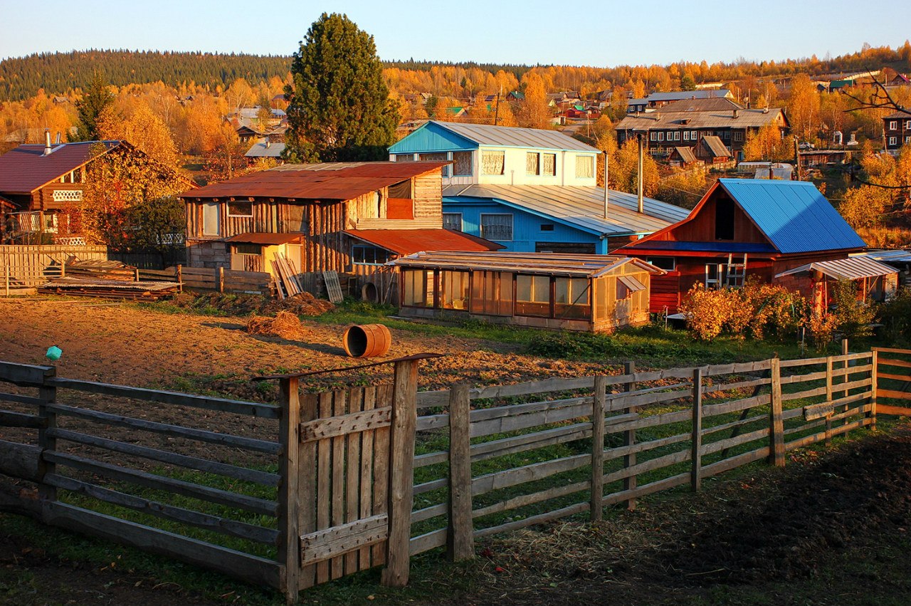 Ах, осень! Пермские фотографы поделились с Business Class фотографиями с осенними видами Урала