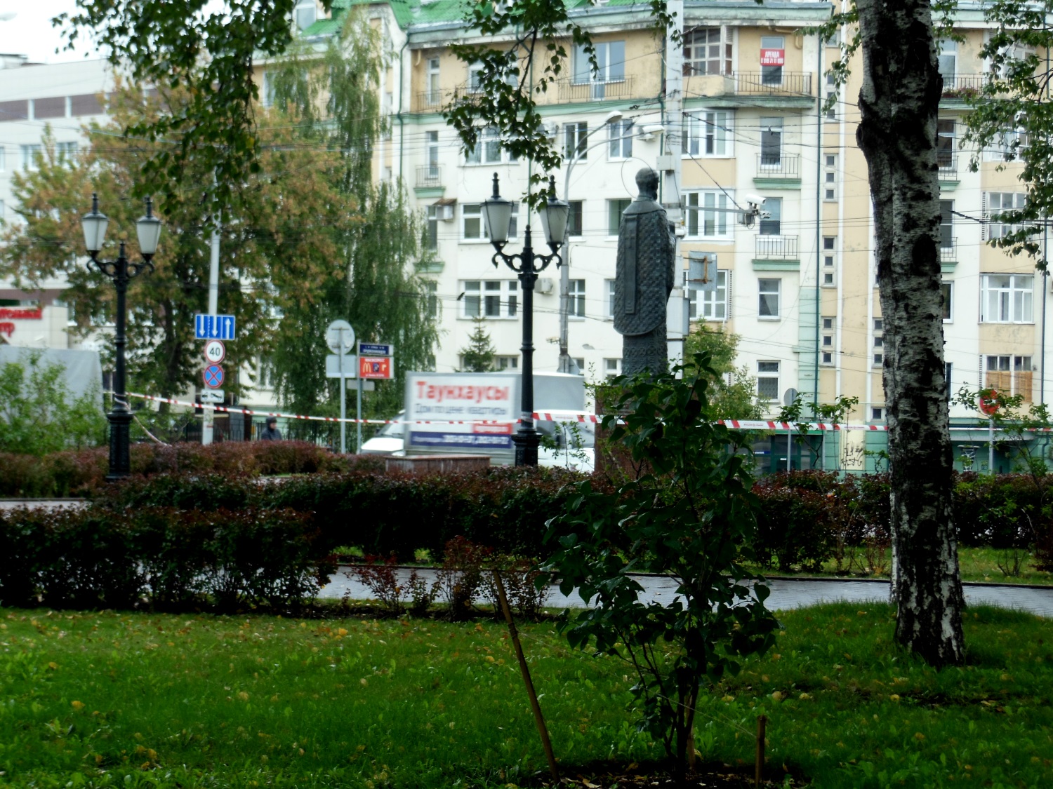 Соборную площадь в Перми очищают от деревьев