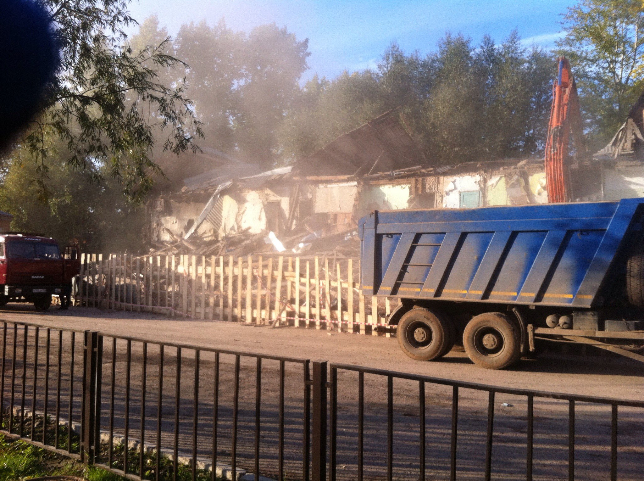 В Свердловском районе Перми сносят здание бывшего отделения полиции