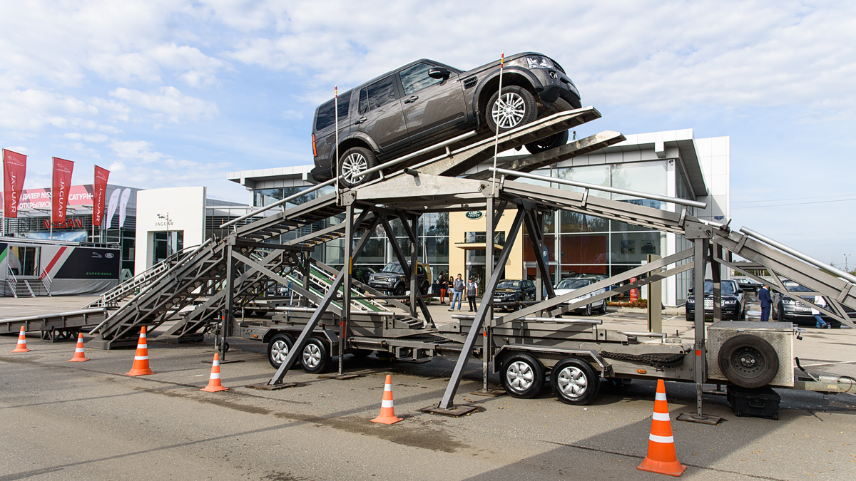 Мероприятие Mini Road Show от Jaguar Land Rover в Перми