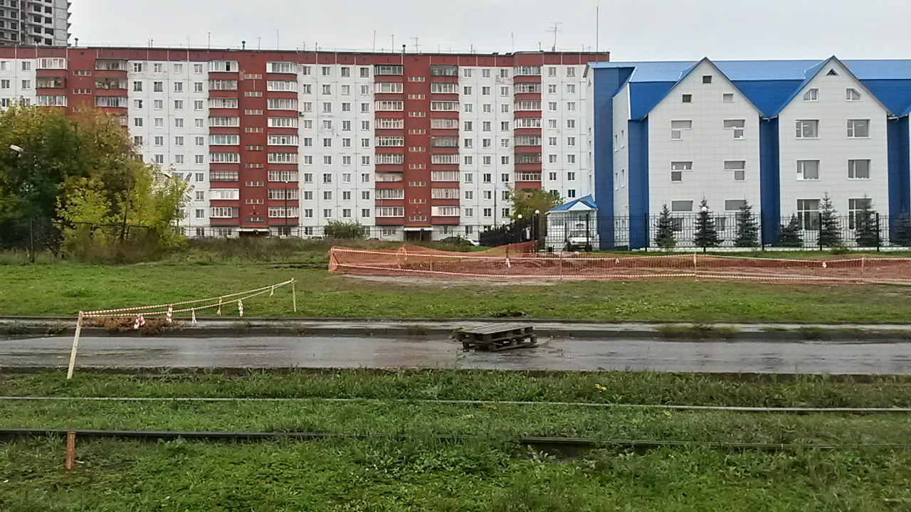 На месте развязки у ипподрома начались строительные работы