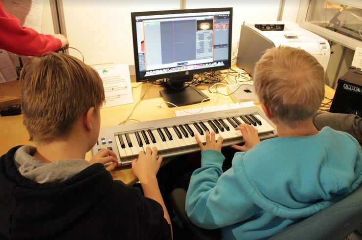 Учитель Ирина Давлетшина — о соцсетях, запретных темах и том, как важно разговаривать с детьми