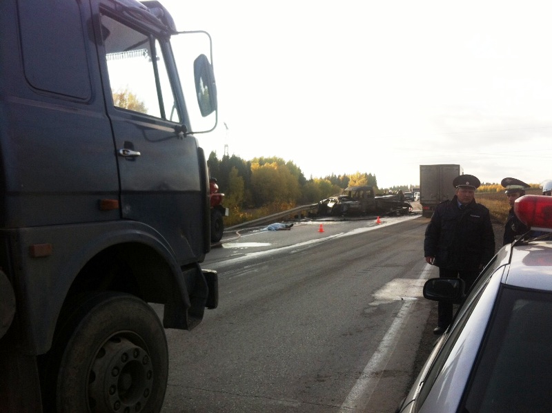 ​В Прикамье произошло массовое ДТП: два человека погибли