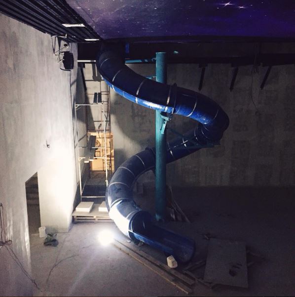 Детский центр в здании кинотеатра «Октябрь» показал первые фото внутреннего интерьера