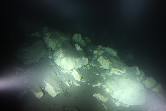 ​Геологи Пермского университета исследовали самое глубокое карстовое озеро России