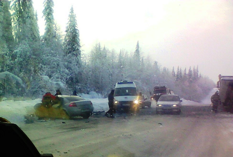 На трассе в Пермском крае в ДТП с грузовиком погиб водитель иномарки