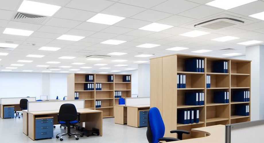 Государство запретило закупать люминесцентные лампы и светильники