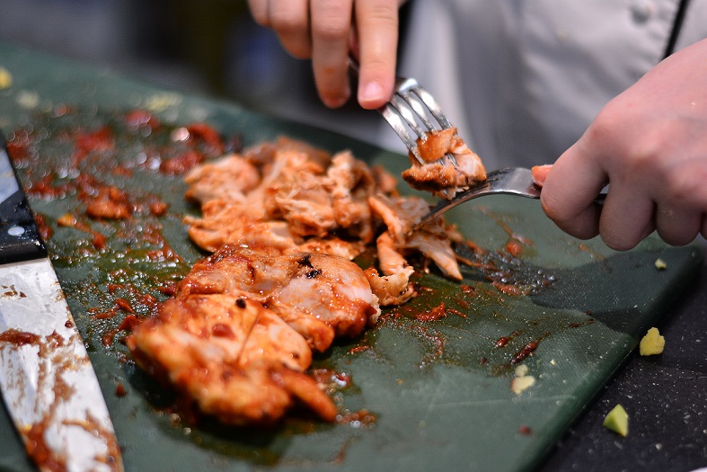 Победительница «МастерШеф. Дети» София Понькина рассказала о поездке в школу Джейми Оливера и поделилась рецептом фахитос