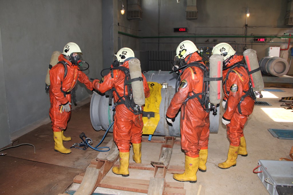 Займите бомбозащитное сооружение: пермяки отреагировали на звук сирены в соцсетях (фото)