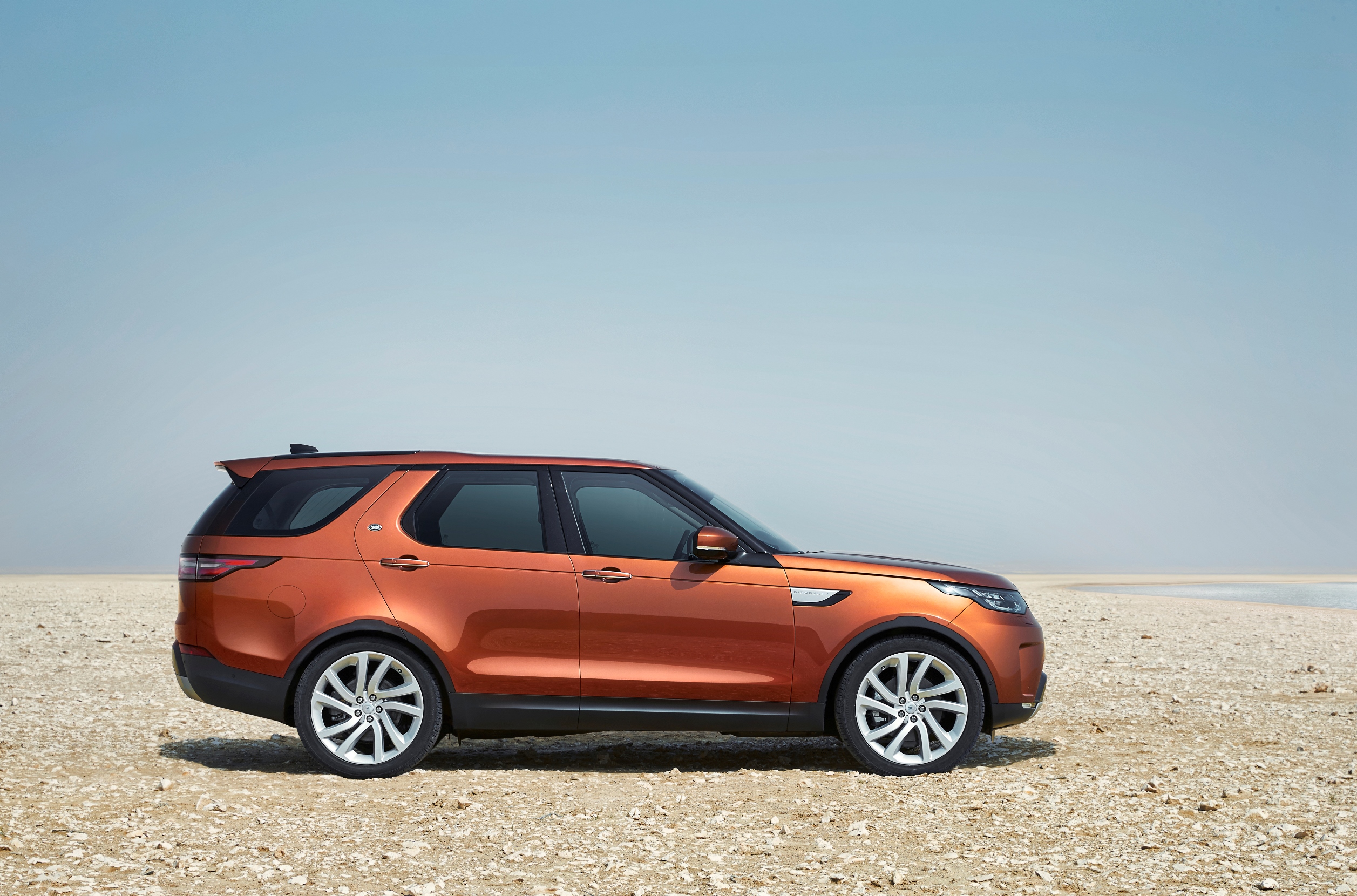 Автомобиль сенсация - года! Приглашаем вас 17 мая 2017 года на презентацию нового Land Rover Discovery