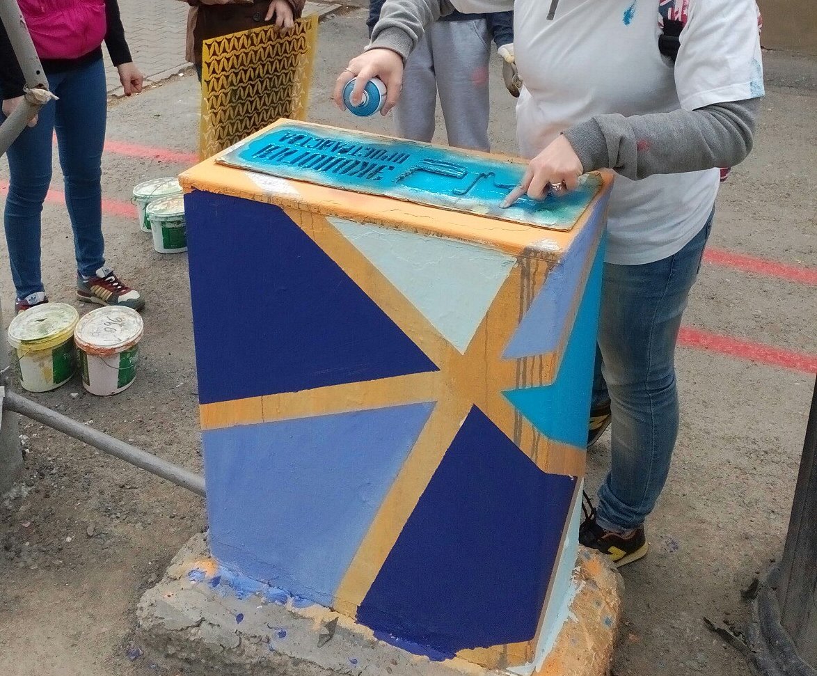 В Перми появилась граффити-копия «Девушки с жемчужной сережкой»