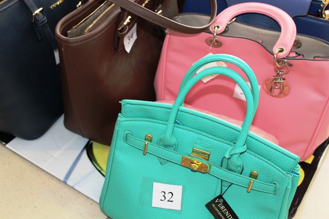 В магазине брендовой одежды в центре Перми изъята партия подделок