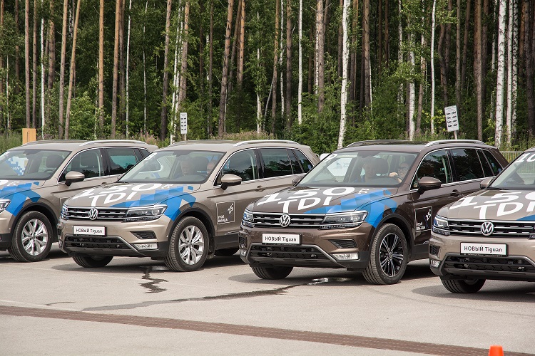 Пермякам повезло дважды. В Перми прошло тест-драйв-шоу Volkswagen Driving Experience