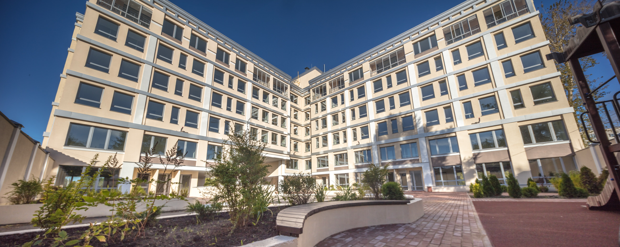 УК Клевер и жилой дом «Моцарт»: движение в одном направлении