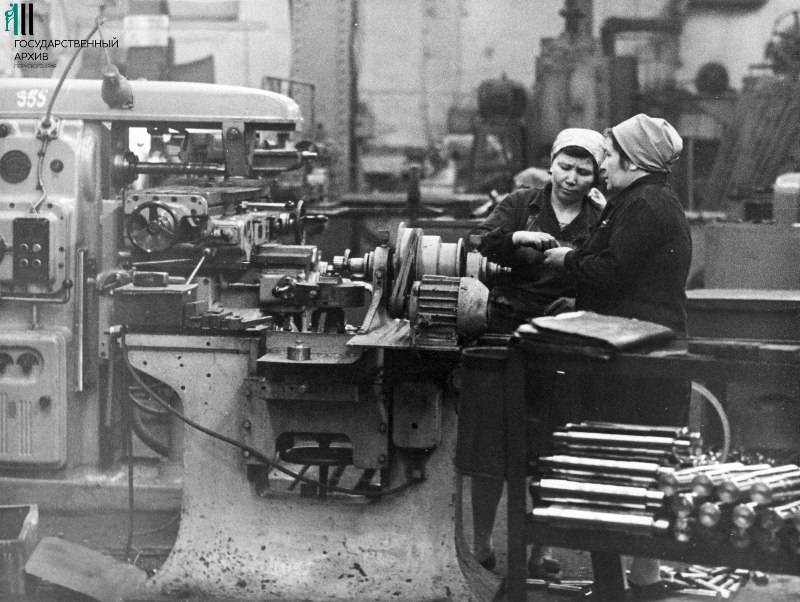 В цехах паровозоремонтного завода им. А.А. Шпагина, 10 января 1972 года