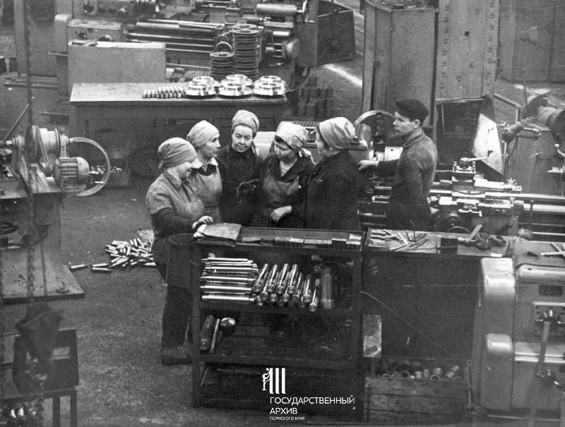 В цехах паровозоремонтного завода им. А.А. Шпагина, 10 января 1972 года
