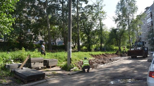 В Перми продолжается благоустройство дворов