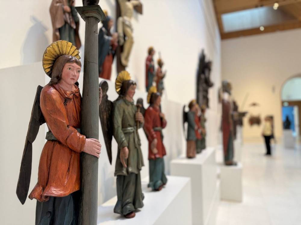 Пермские деревянные боги размещены на верхнем этаже новой галереи